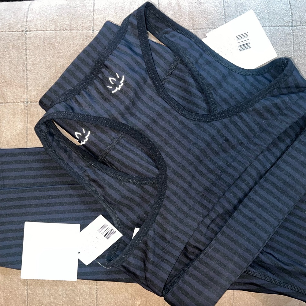 Beyond Yoga Workout Striped Jacquard Leggings and Sports Bra Set